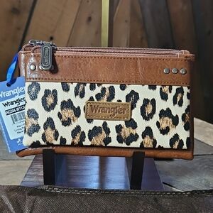 Cowgirl Western Montana West Wrangler Leopard Print Faux Leather Wallet NWT